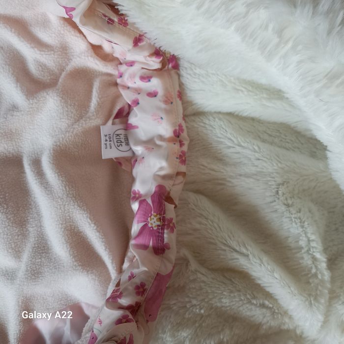 Куртка зимова для дівчинки 104р