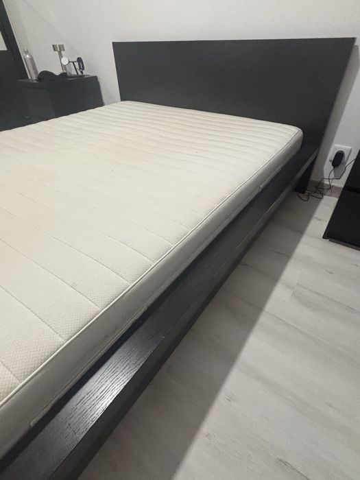 Cama Casal com Colchão | 200x140 | Ikea Malm