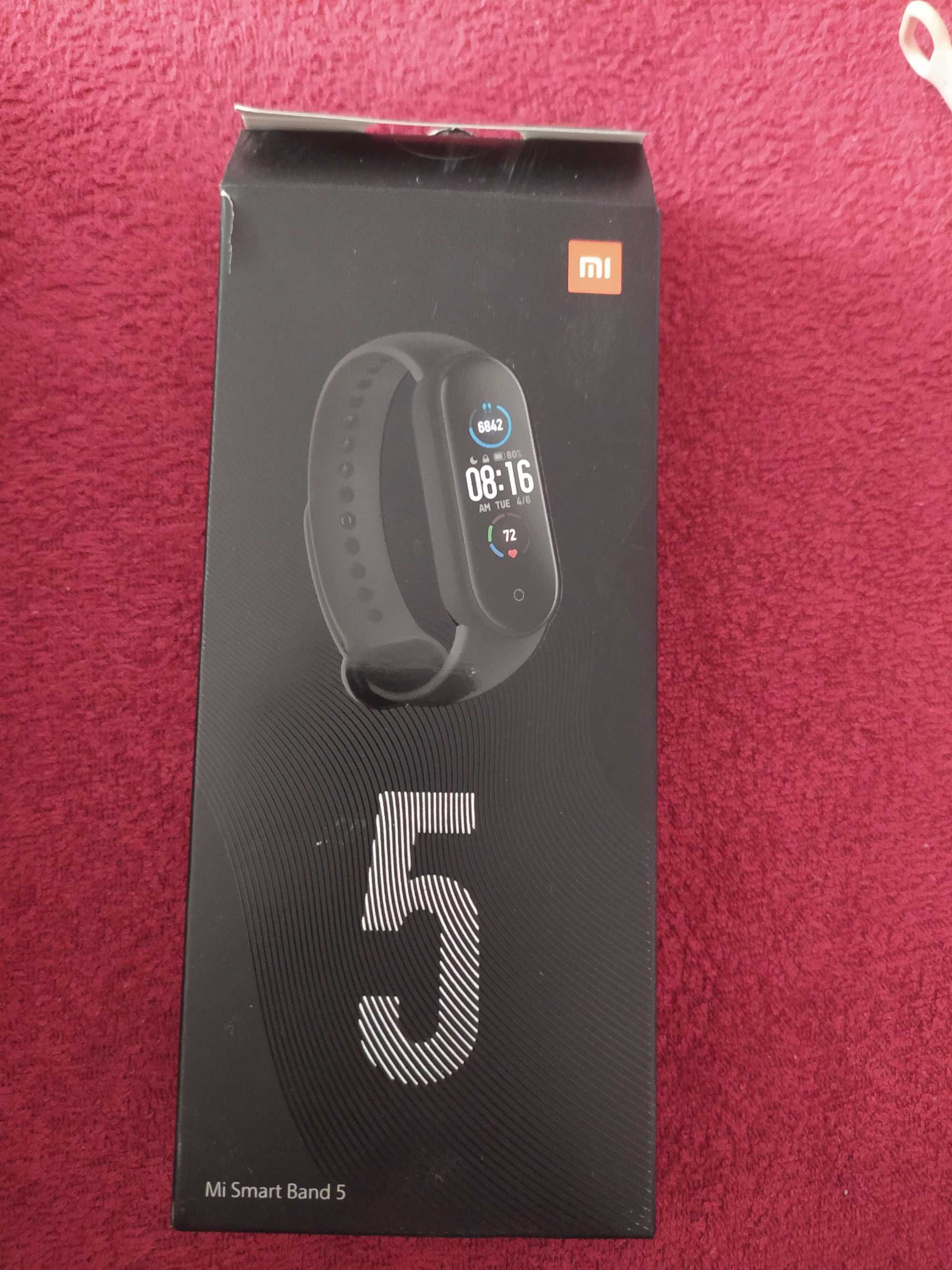 Smartwatch Xiaomi mi band 5 i kolorowe opaski w zestawie