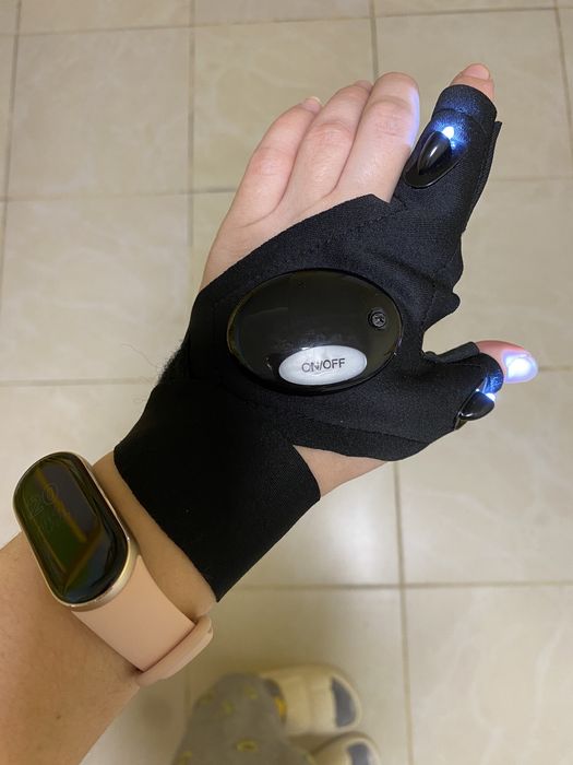 Rękawica z latarkami rowerowa lewa ręka