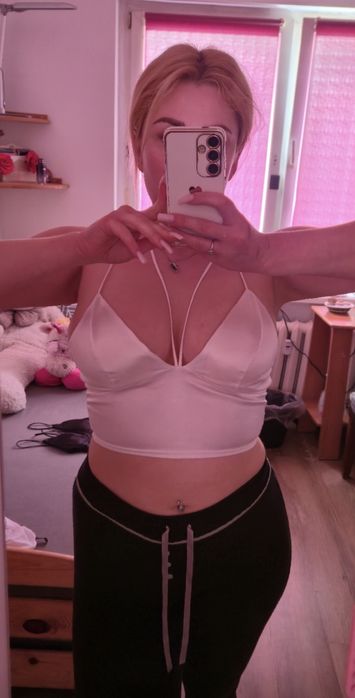 Crop top biały S/M sexy