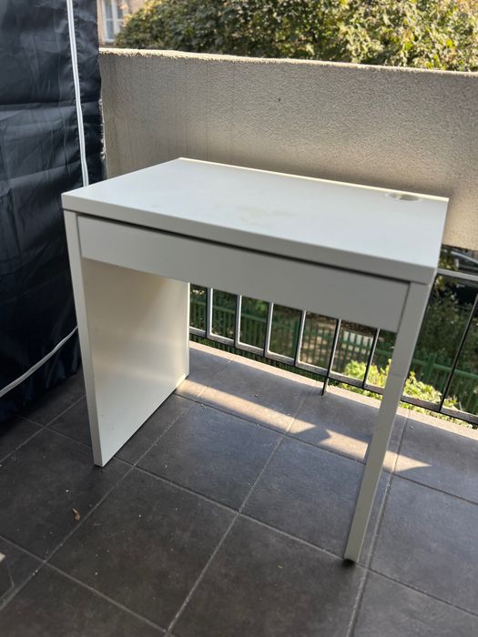 Biurko Micke Ikea - z szufladą