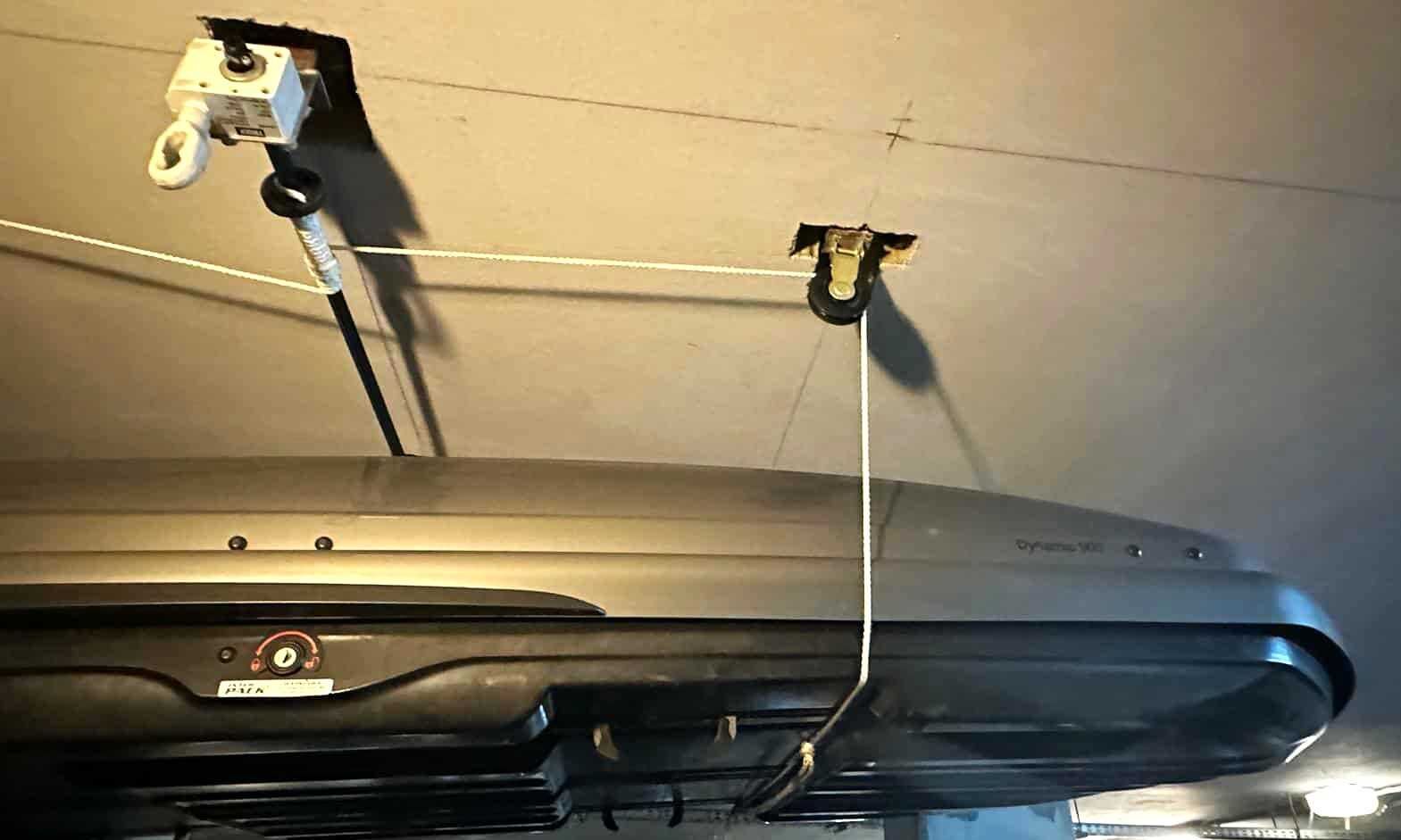 Bagażnik dachowy renomowanej firmy Thule, model Dynamic 900