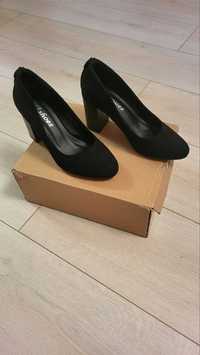 Туфли женские, черные замшевые