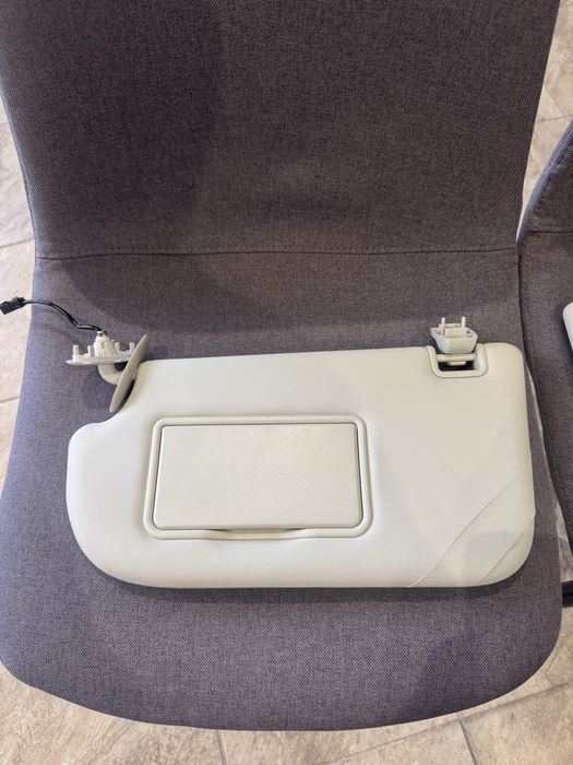 Ford Kuga MK2 CJ54 S046B96 AAW osłona przeciwsłoneczna komplet