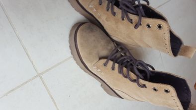 Botas de pele beje