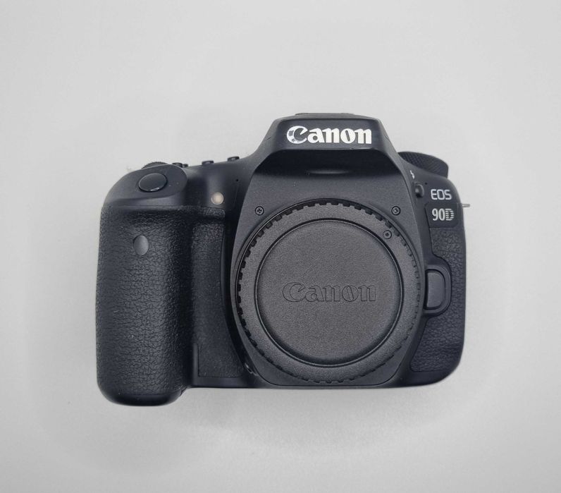 Canon EOS 90D / 32.5 Mpix / 86 240 zdjęć / Nie Filmowane / Super Stan