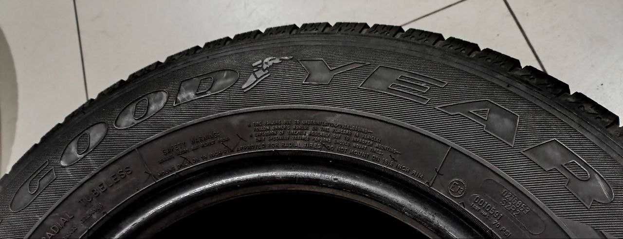 Пара шин 235/65R16C 115/113R  Goodyear Cargo UltraGrip