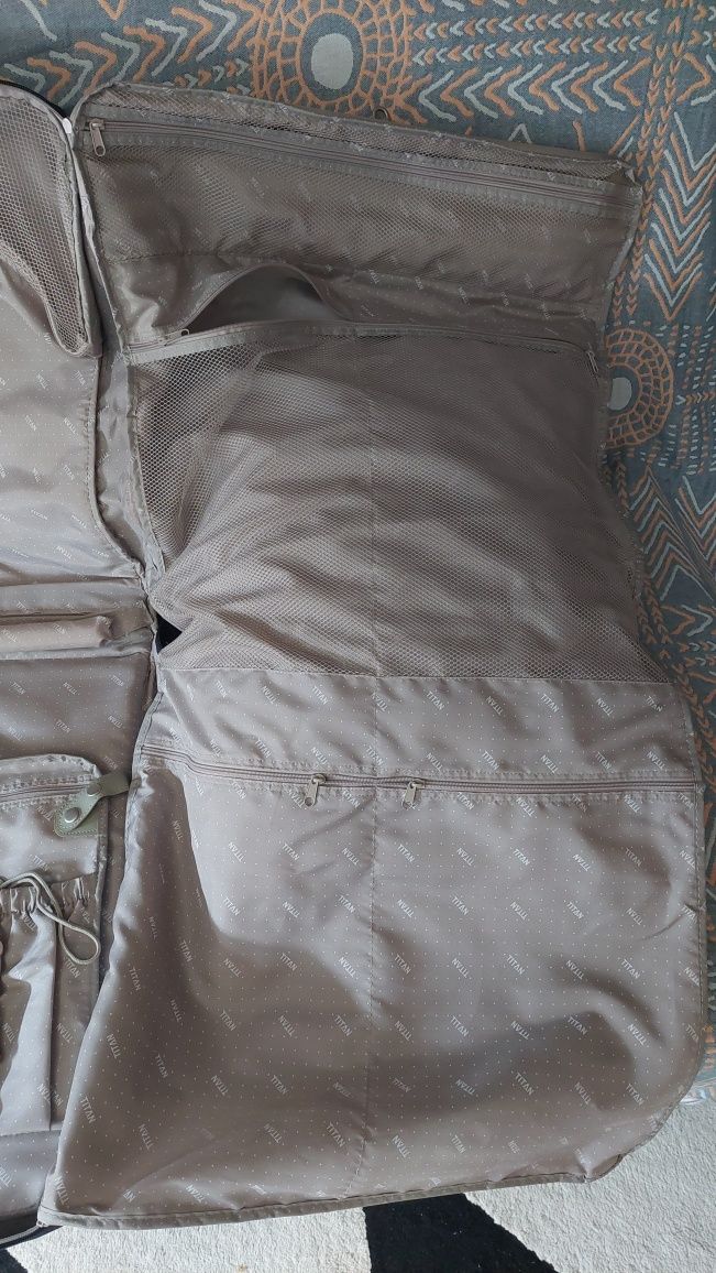 Torba na garnitur Titan Continental