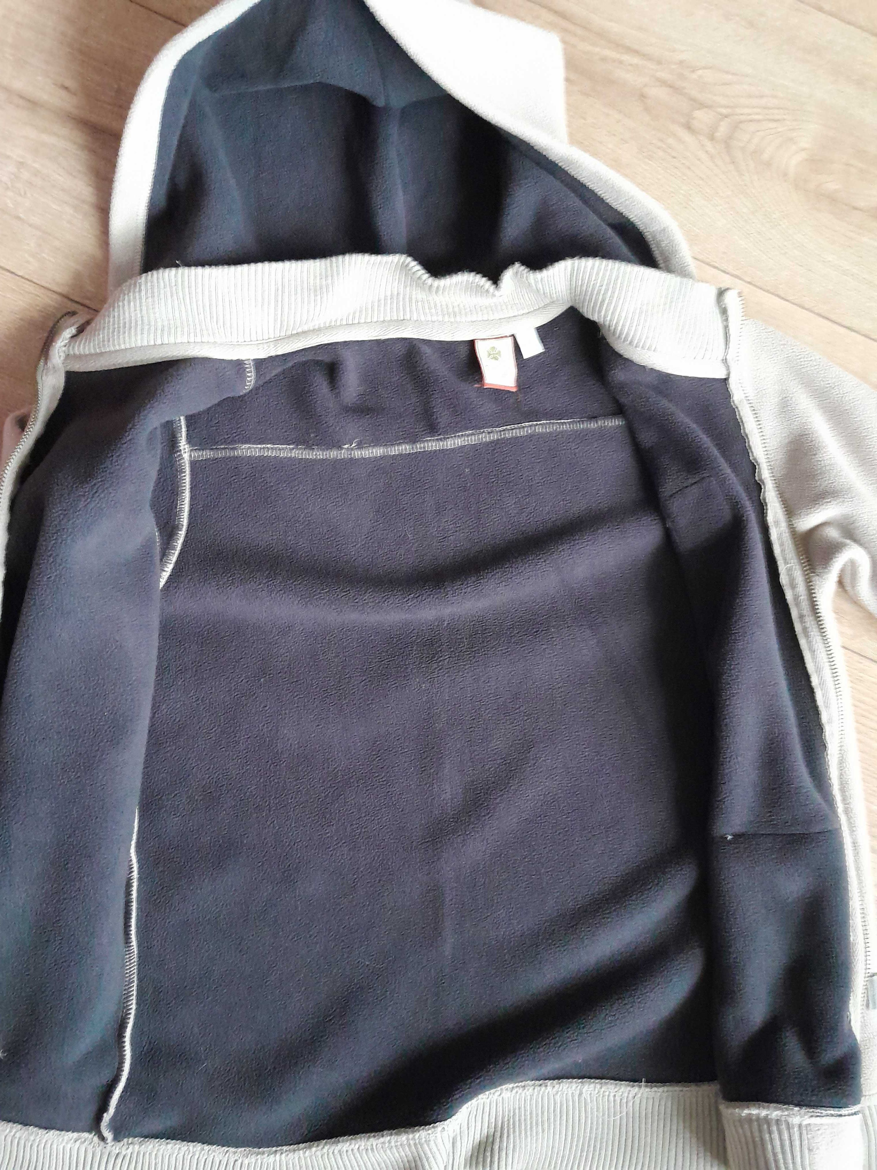 Gruby, beżowy polar z kapturem, rozmiar 140 cm.