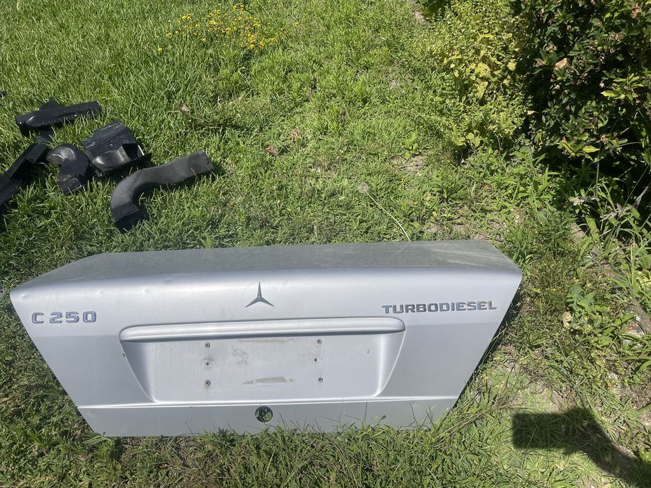 Peças Mercedes C250