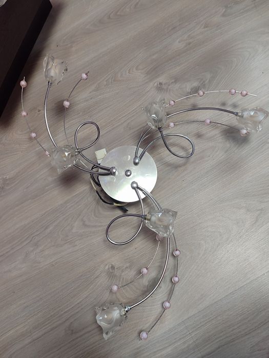 Люстра робоча. Без кріплення.Торг! Самовивіз Академмістечко. Київ