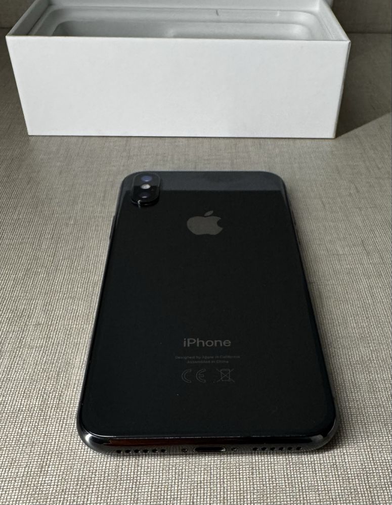 Iphone X - 64GB live