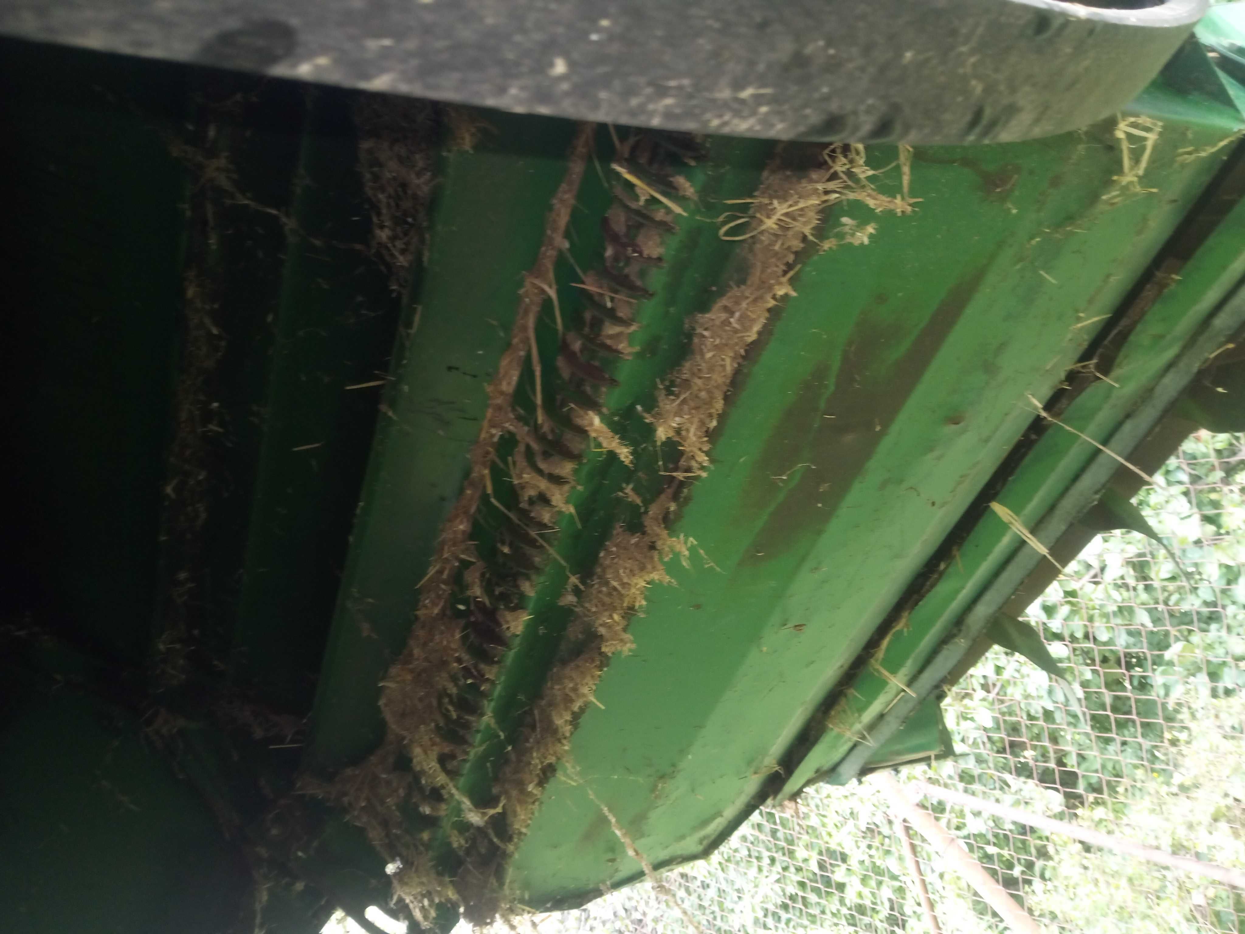 Sieczkarnia 955 do kombajnu 1065 John Deere 1055 heder do rzepaku 1075