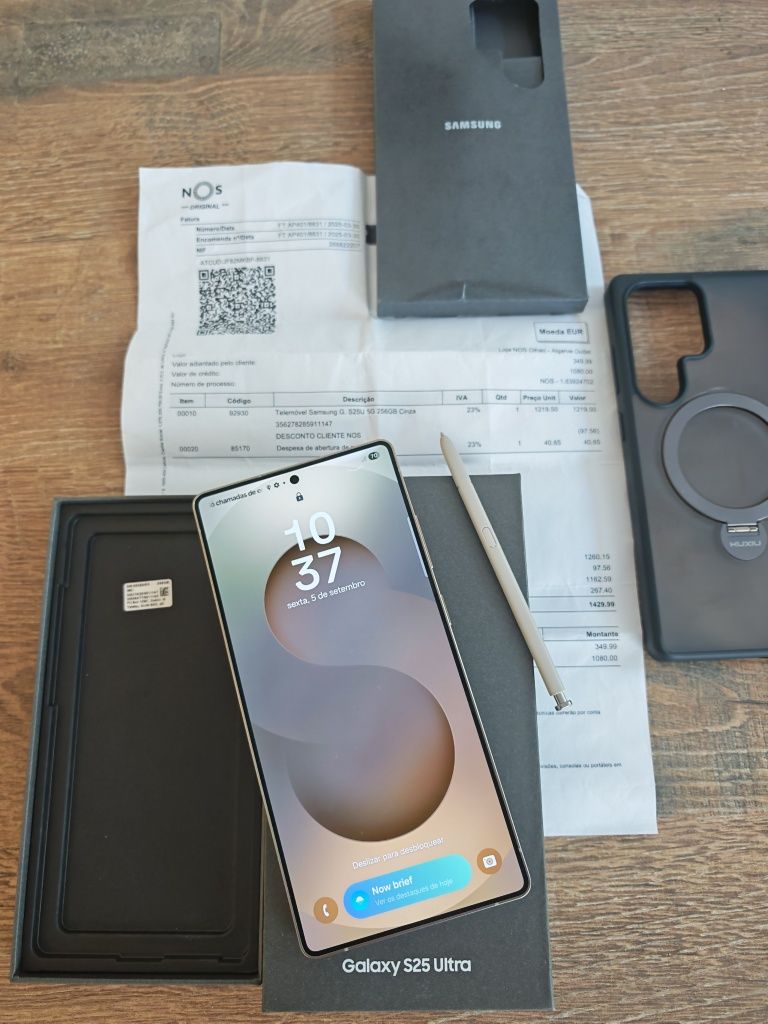 Samsung S25 Ultra 12GB/256GB Dual Sim Natural  Titanium  Seminovo C/Ga