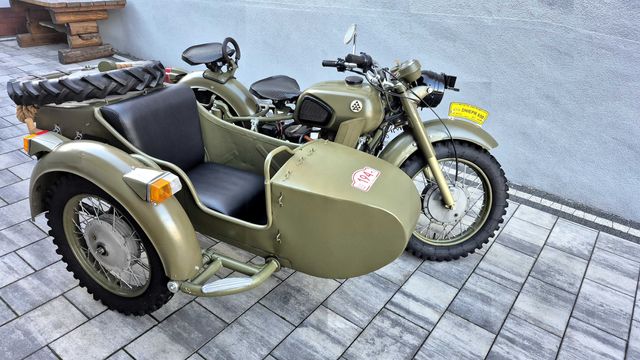 Motocykl Dniepr 650 zabytkowy
