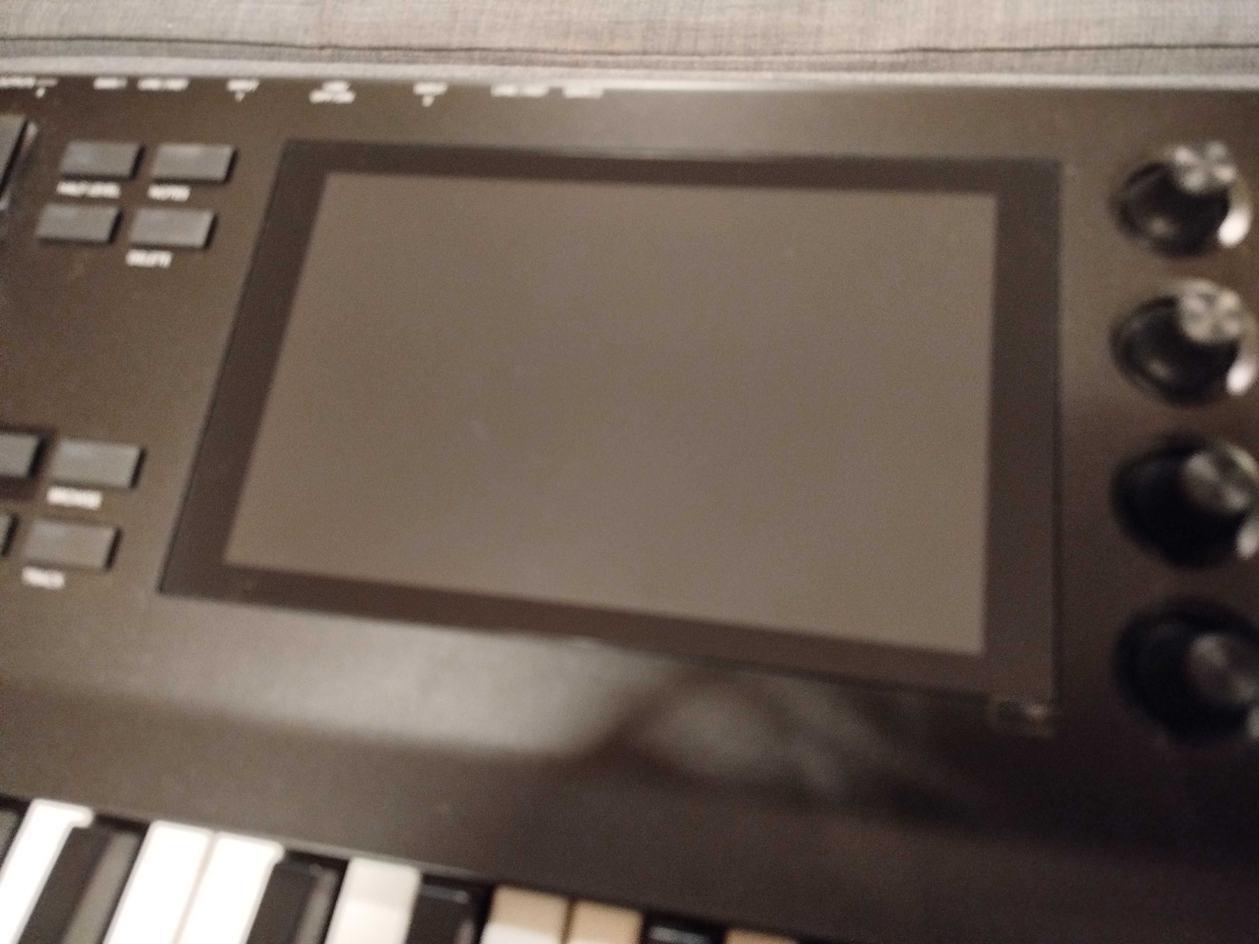 Teclado / Sintetizador / Controlador Akai MPC Key 61 (com garantia)