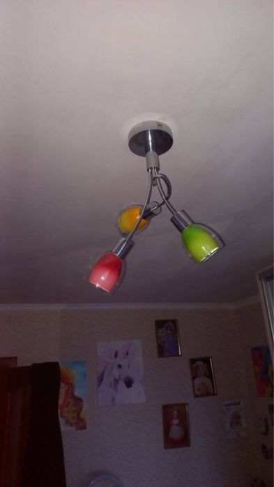 Продам люстру польского бренда