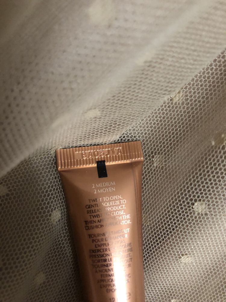 Nowy rozświetlacz Beauty Light Wand Pillow Talk Charlotte Tilbury