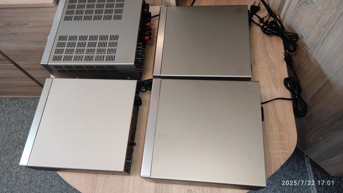 Wieża Onkyo MIDI w bdb stanie. Pilot w zestawie.