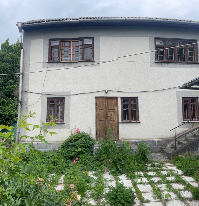 Продаєтся будинок, баня, садок