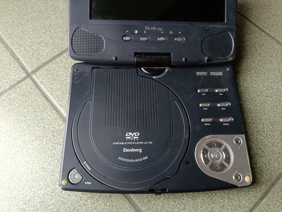 Портативный DVD-плеер Elenberg LD-750
