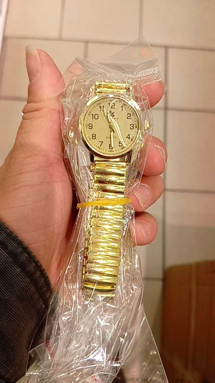 Zegarek damski ze stali chirurgicznej