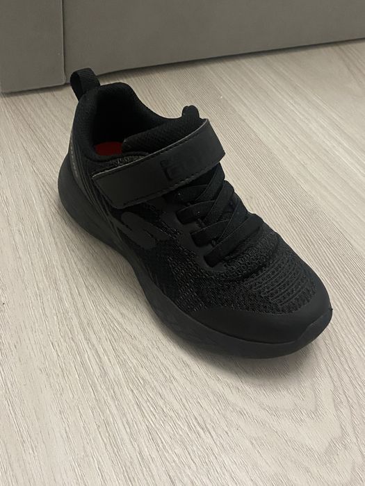 Дитячі кросівки skechers 30 розмір