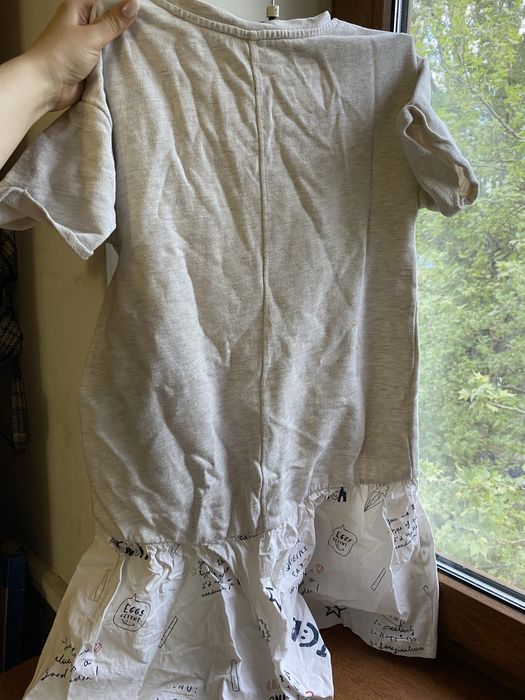 Серое белое платье Zara girls с воланом и принтом Сукня Турция Зара