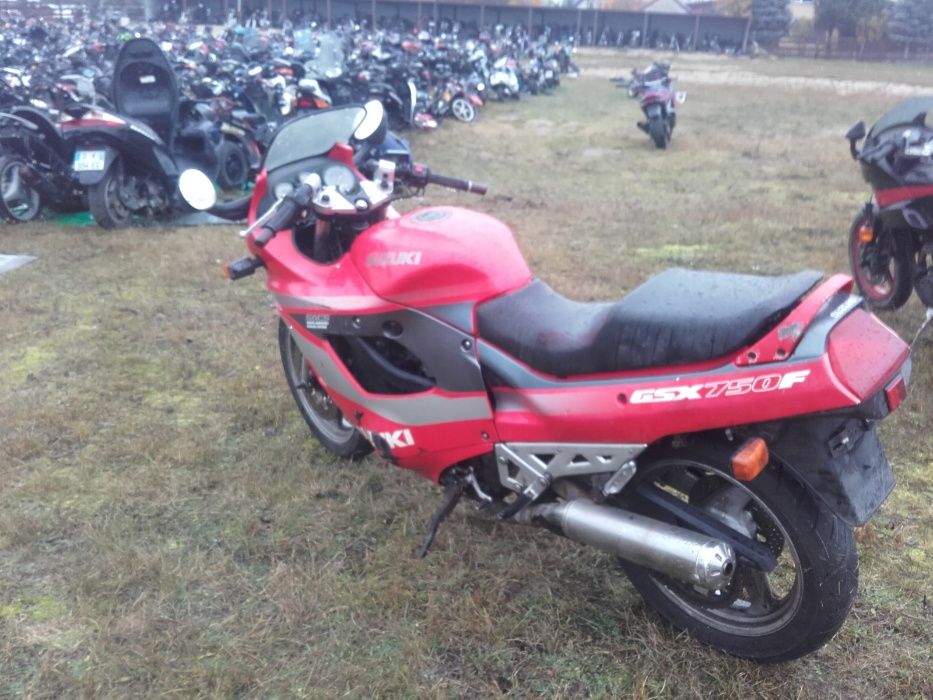 suzuki gsxf750 gsxf 750 silnik lagi koło tarcze gaźniki licznik części