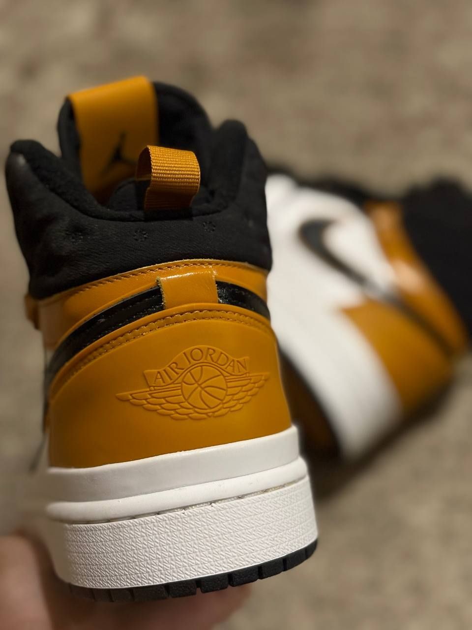 Продаю оригинальные Air Jordan, размер 44.5, черные без коробки