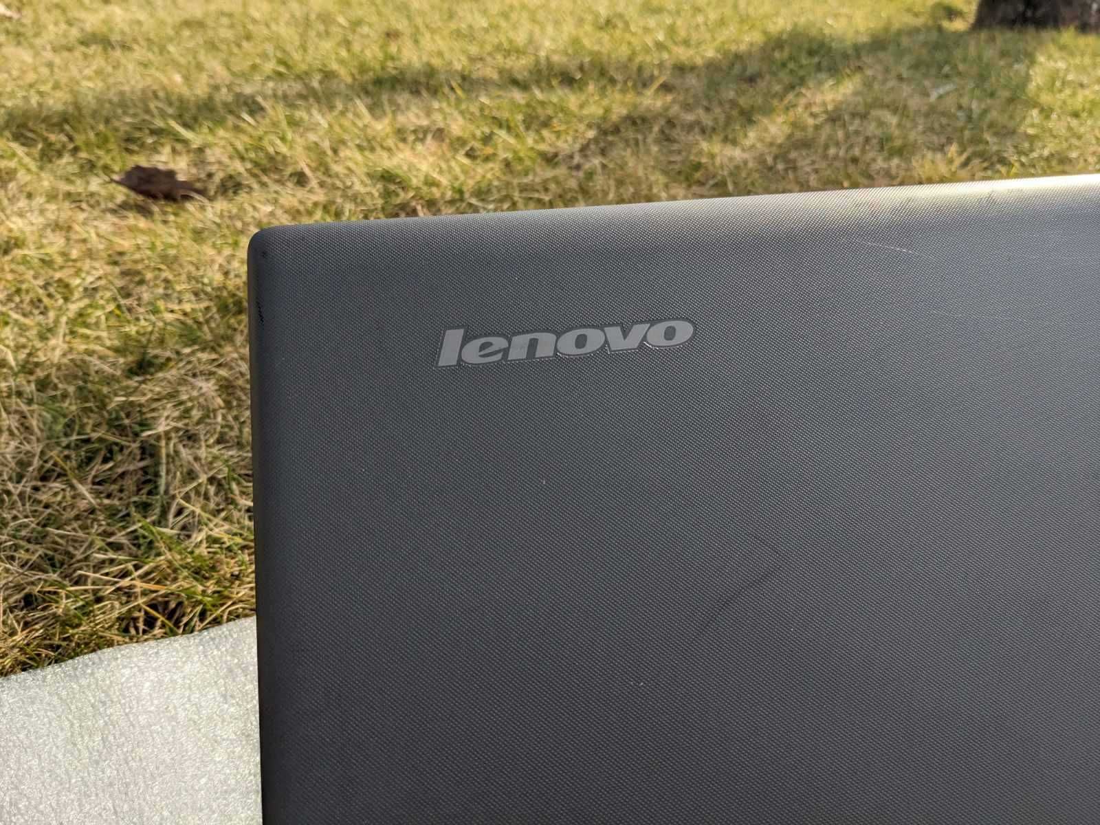 Ноутбук для дому - Lenovo B50-50