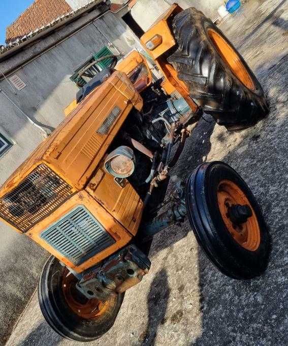 Trator Universal 600
