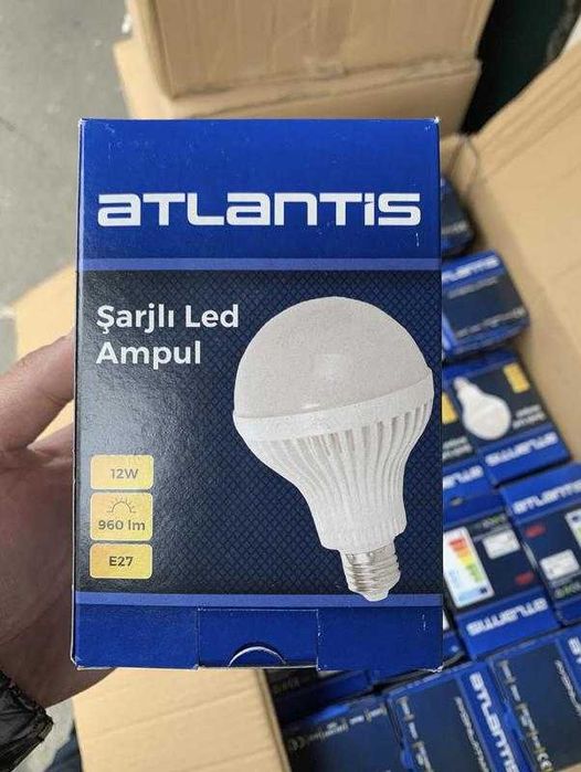 Светодиодная аккамуляторная лампа!