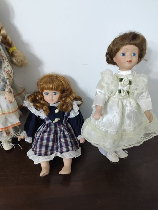 4 bonecas lindas
