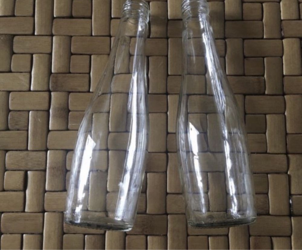Butelki czyste, szklane na syropy, soki lub do dekoracji