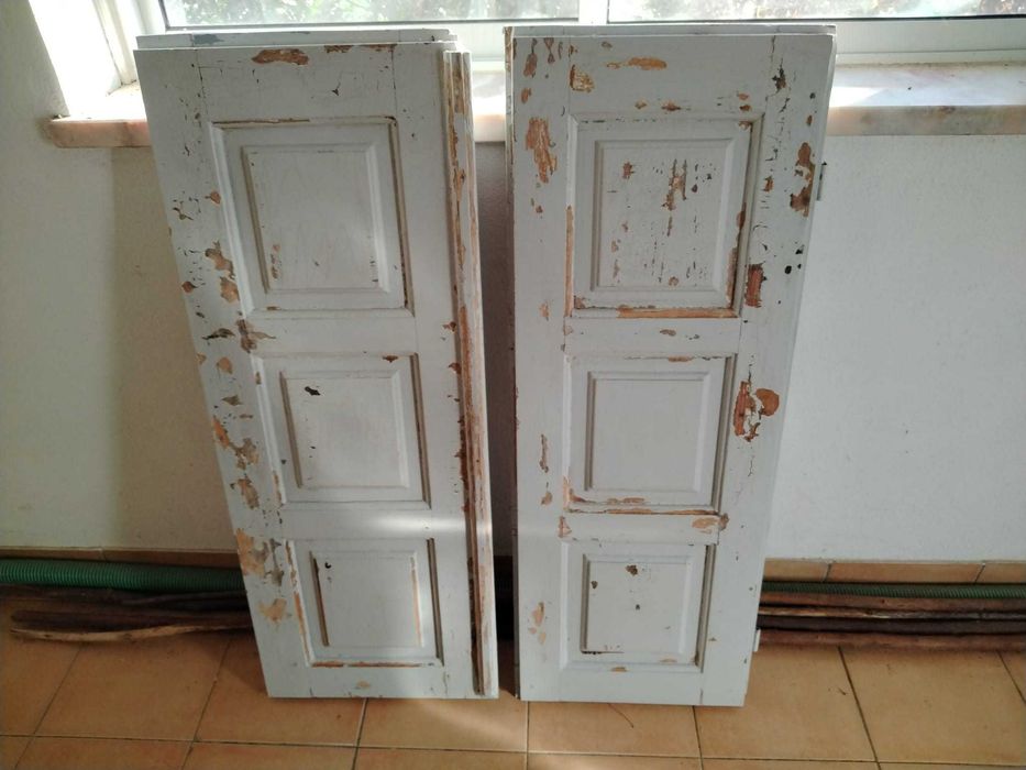 Portadas e portas em madeira  + Portas Armário Cozinha.