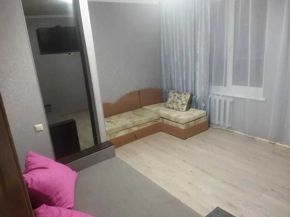 Оренда великої 2к квартири в Шевченківському районі