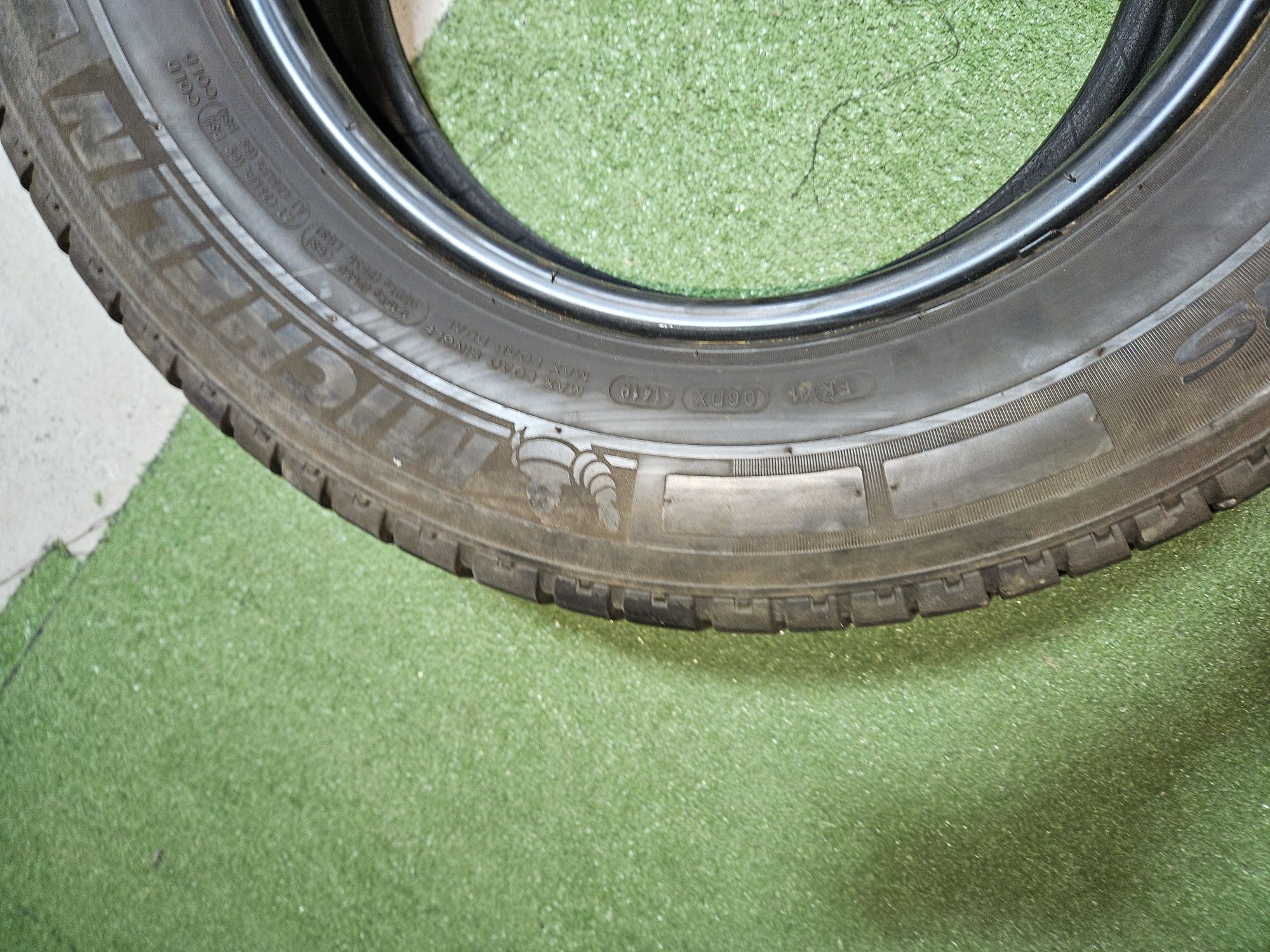 Sprzedam opony letnie Michelin 235/65R16C