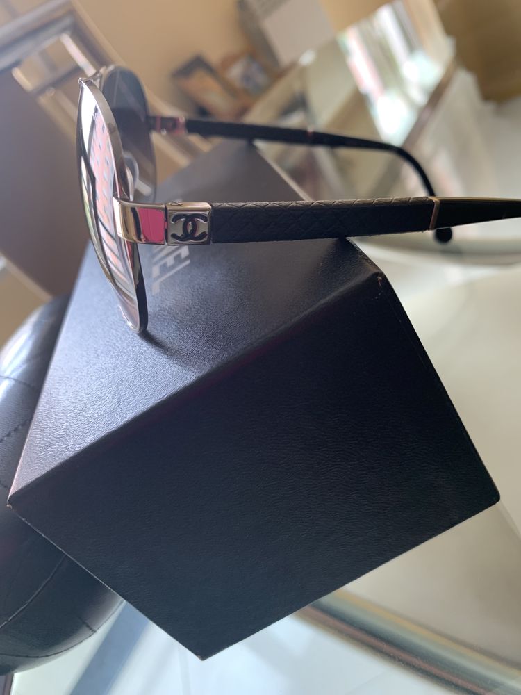 Chanel- Óculos de sol