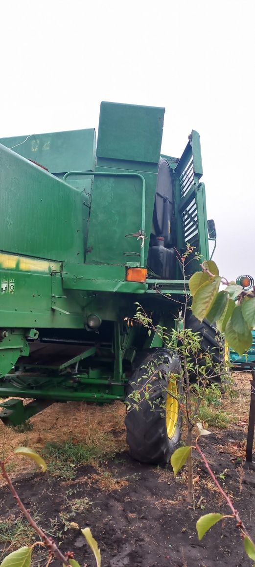 Комбайн John Deer9500