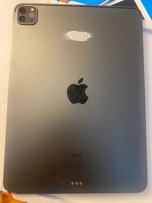 Apple iPad Pro 11" 2020 Cinzento Sideral 128GB