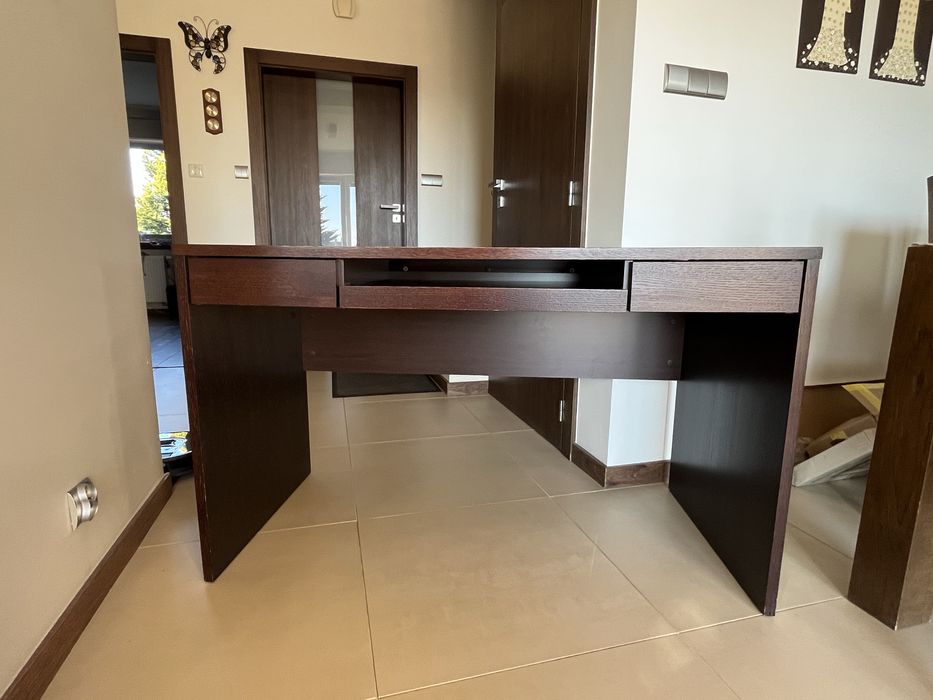 Eleganckie biurko - meble bydgoskie