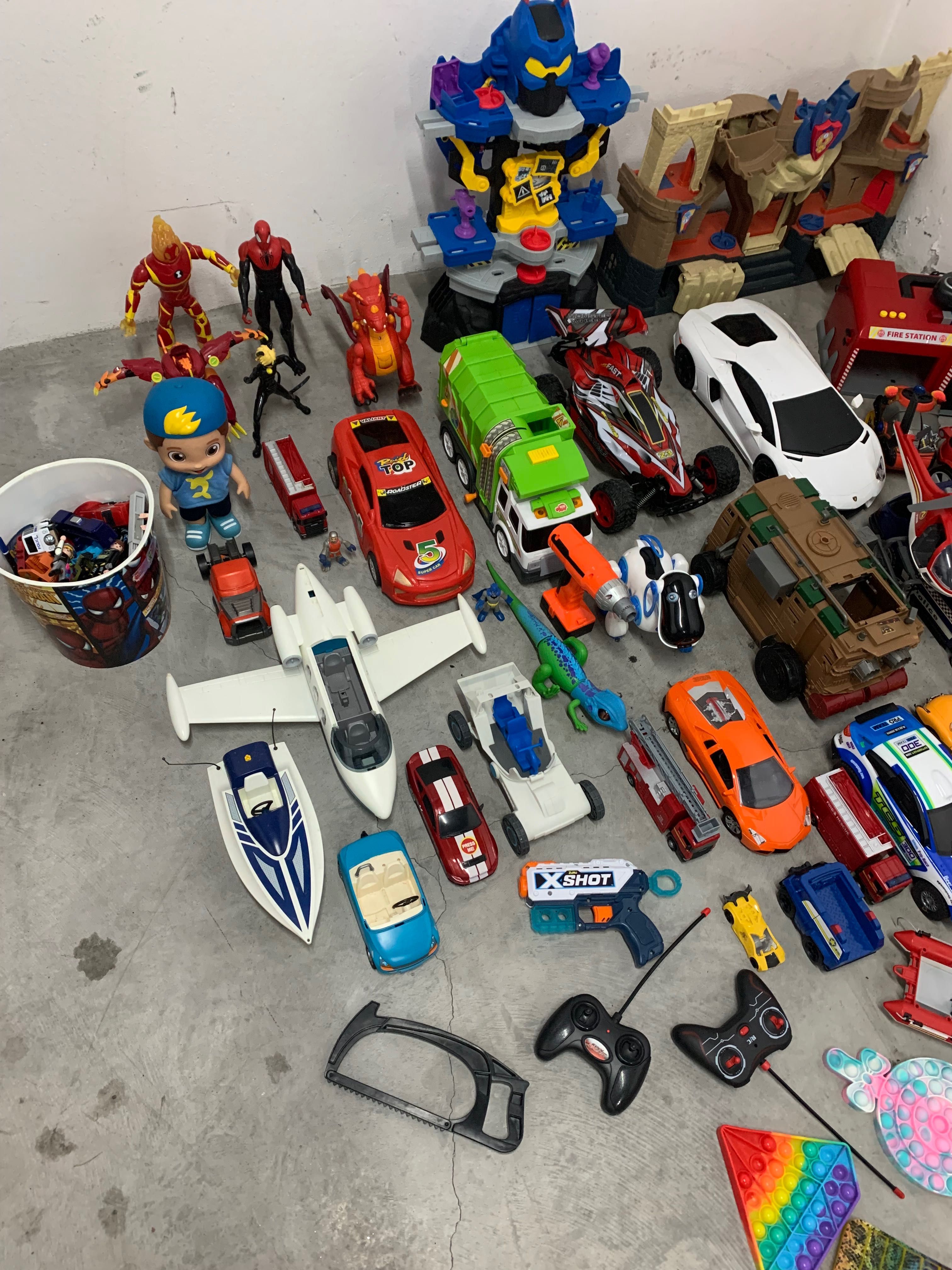 Lote de Brinquedos de Criança diversos