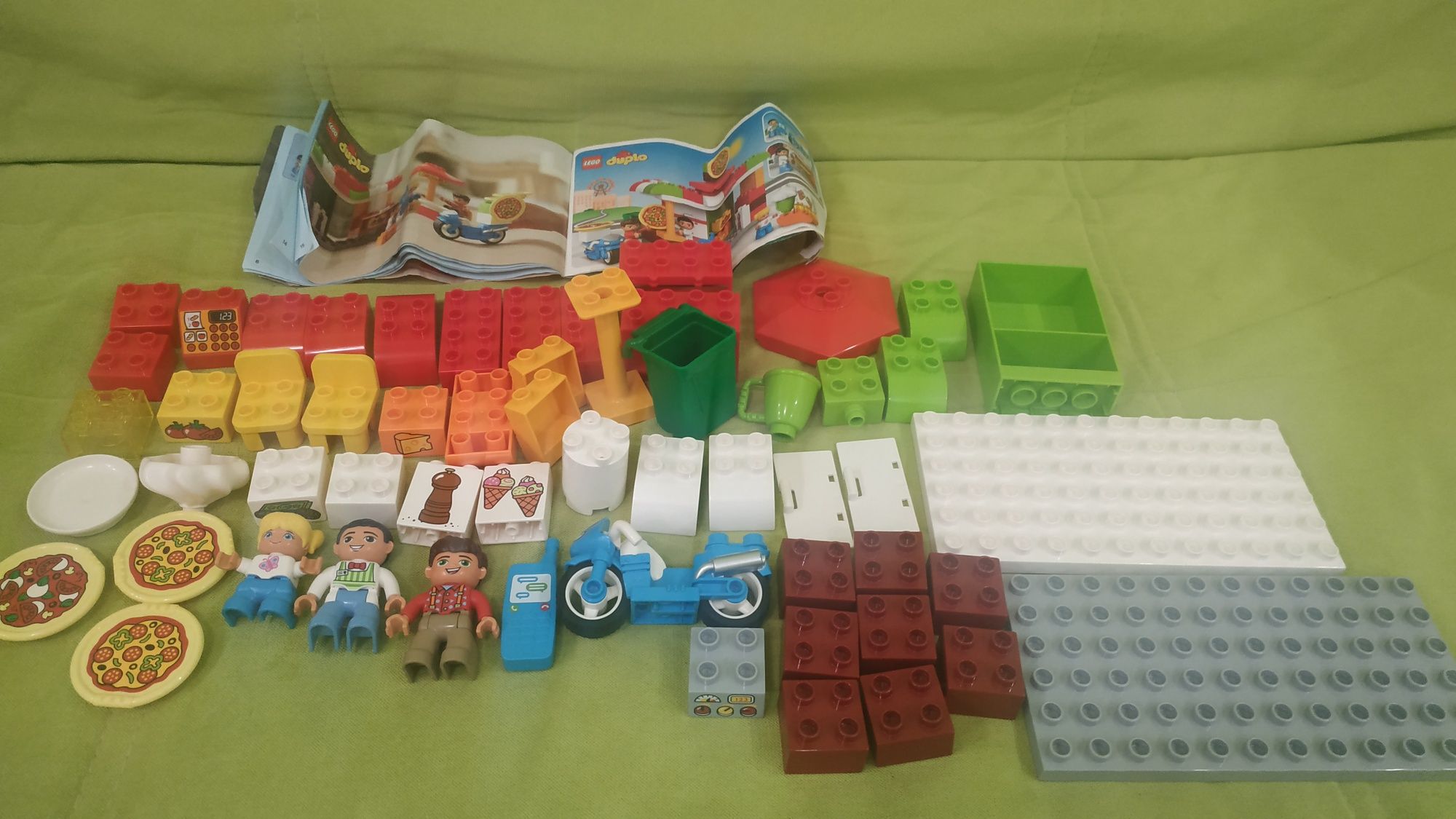 Продам Лего Duplo 10834 "Піцерія"