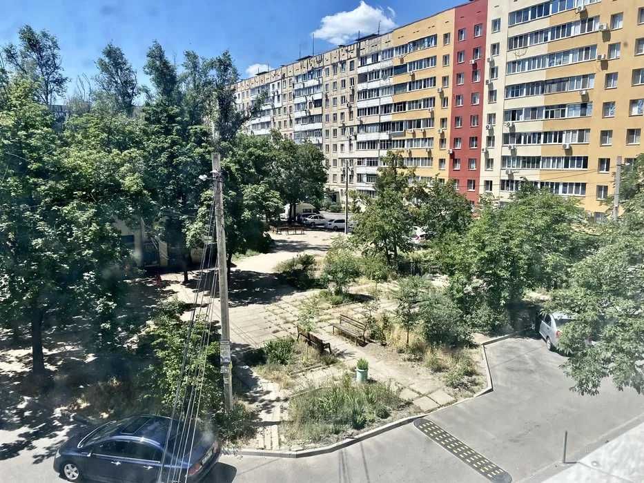 Продам квартиру на жм Парус