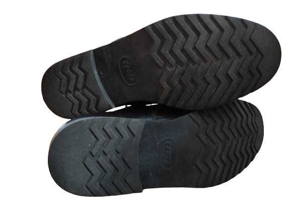Pantofle czarne skórzane rozmiar 27,5