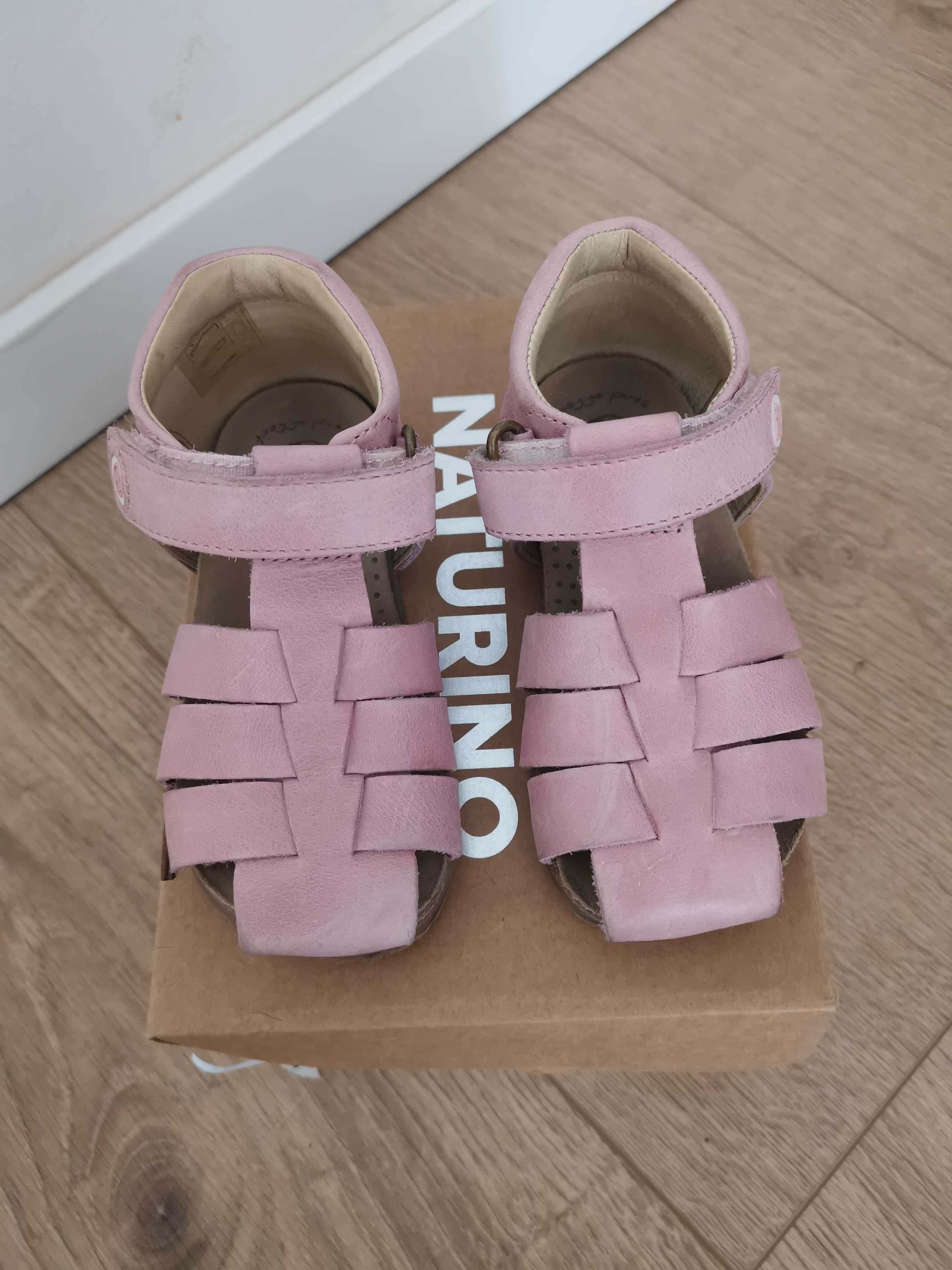 Sandałki Naturino rozmiar 23, różowe.