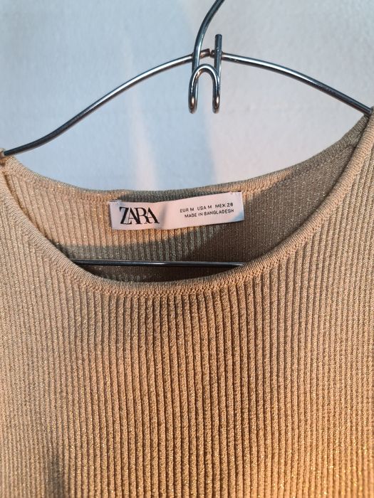 Conjunto de top saia e cinto dourado ZARA M