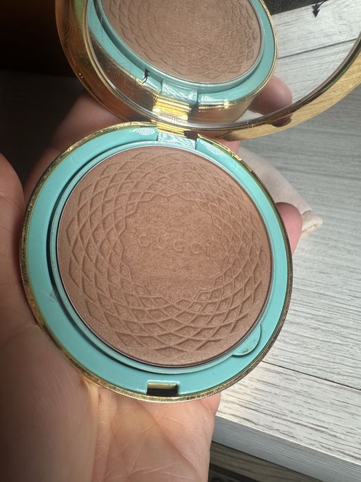 Бронзер Gucci (пудра-бронзер)
